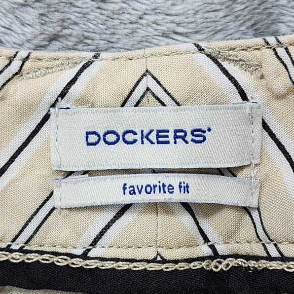 Dockers Pants Womens 4 Beige Khaki Favorite Fit Jaelynn Mid Rise Trouser Leg - Picture 4 of 11